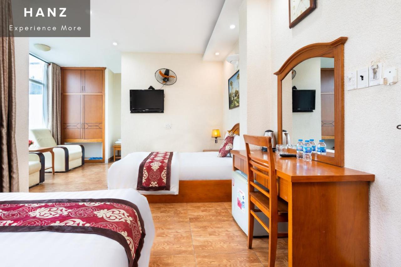Hanz Queen Airport Hotel ホーチミン市 エクステリア 写真